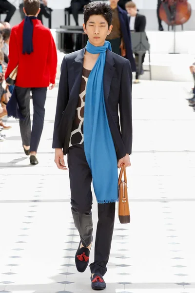 Look 23